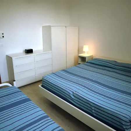 Modern Two-bedroom With Seaview Balcony * リニャーノ・サッビアドーロ